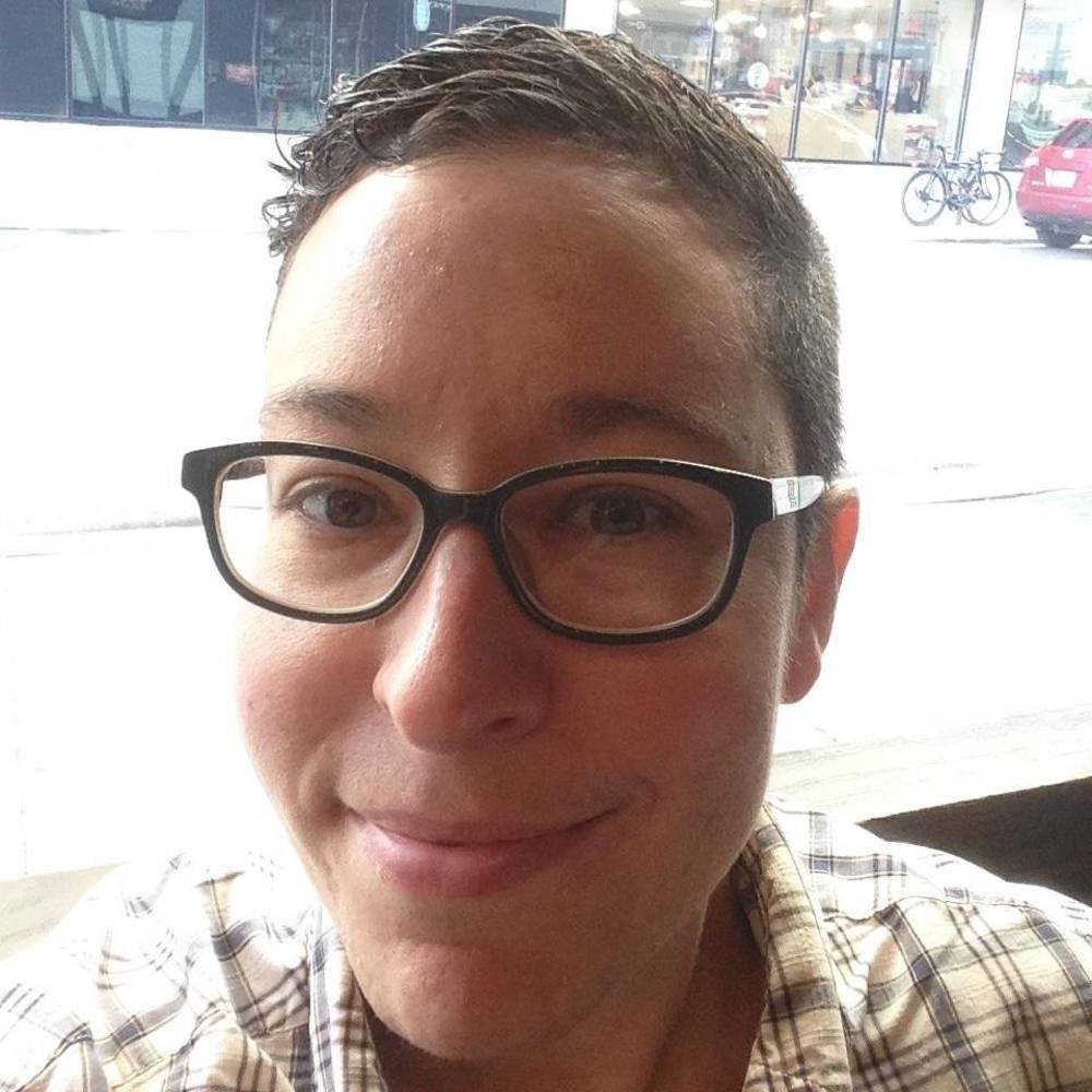 Meet your Posher, Miriam